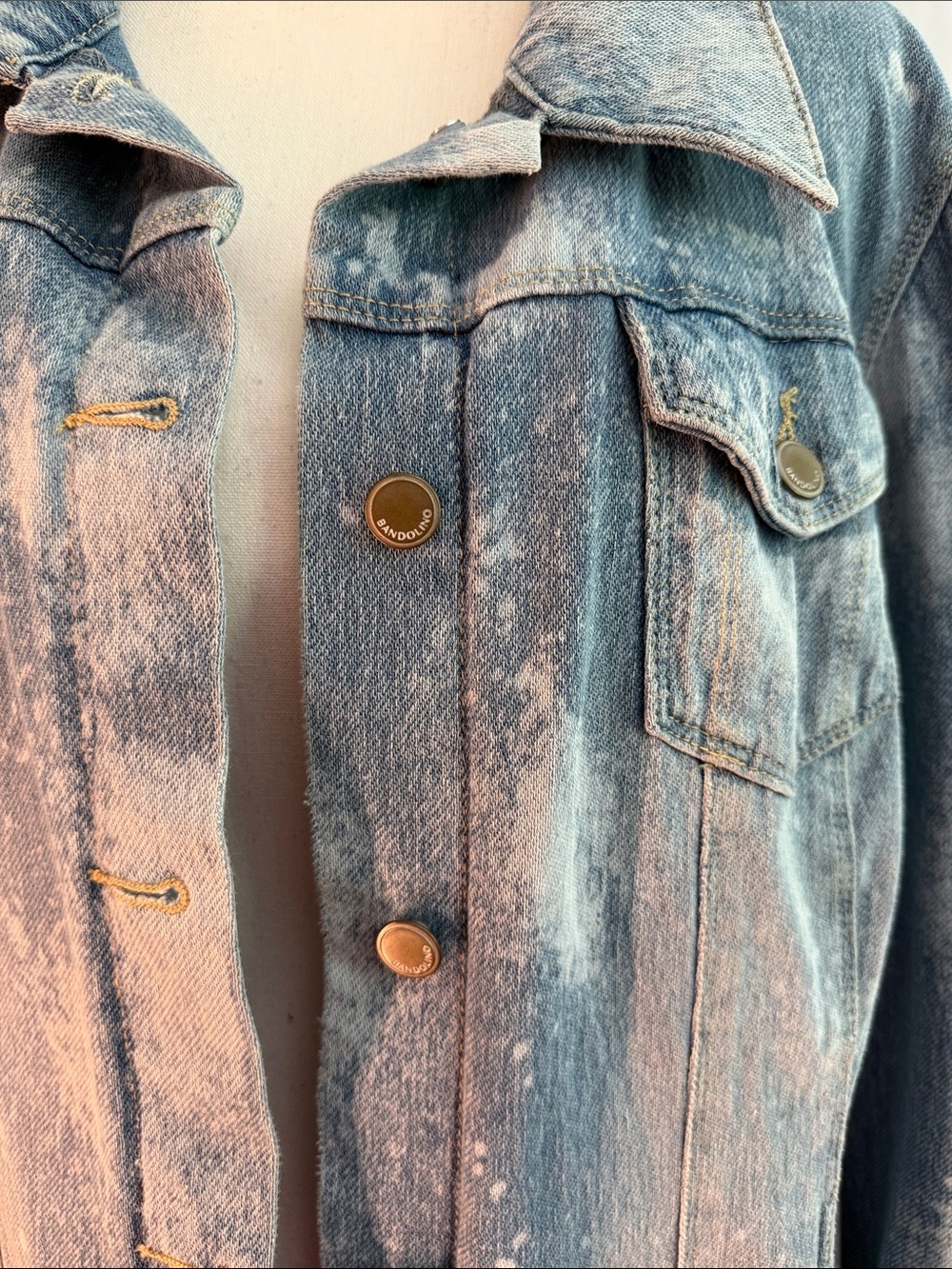 Bandolino Faded Blue Denim Jacket with Graphic Back - Picture 3 of 9